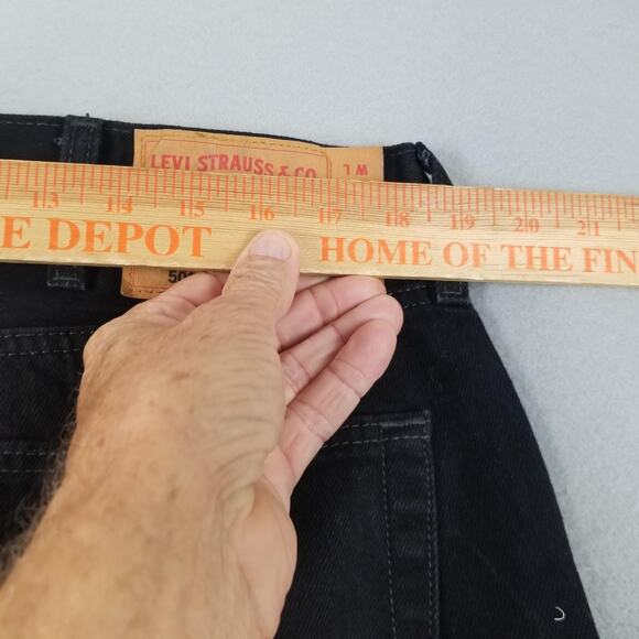 Levis 501 Jeans Mens 38x32 Black Straight Leg Button Fly Denim Classic Fit - Picture 9 of 14
